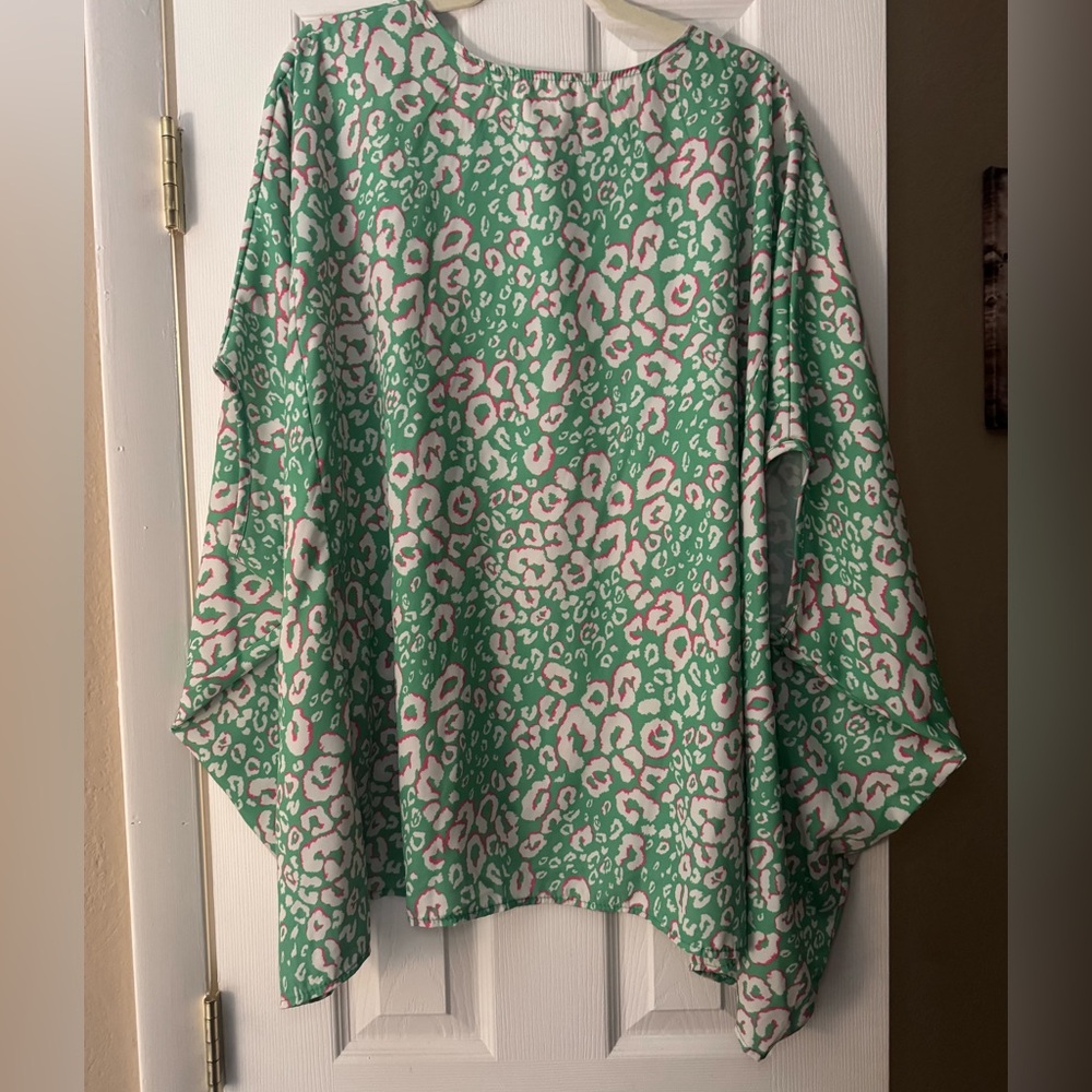 First Love Green and Pink Leopard Print Dolman Top - Picture 8 of 8